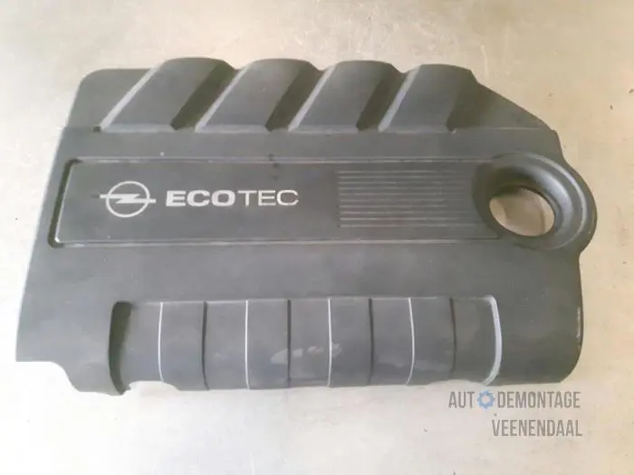 Engine cover Opel Astra