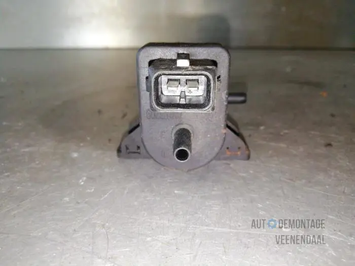 Vacuum valve Renault Kangoo