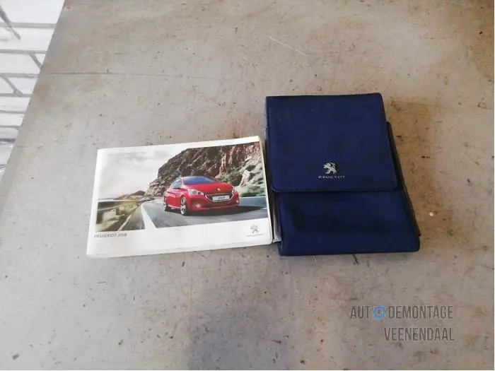 Instruction Booklet Peugeot 208