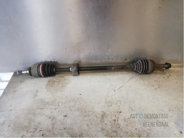 Front drive shaft, right Toyota Yaris