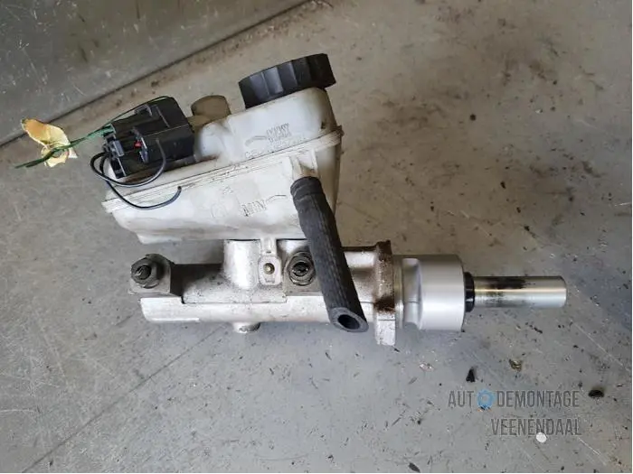 Master cylinder Ford Mondeo