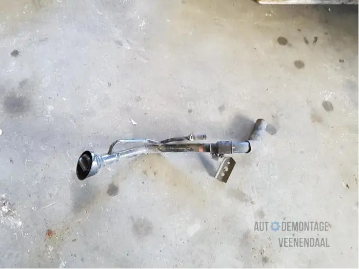 Fuel tank filler pipe Nissan Note