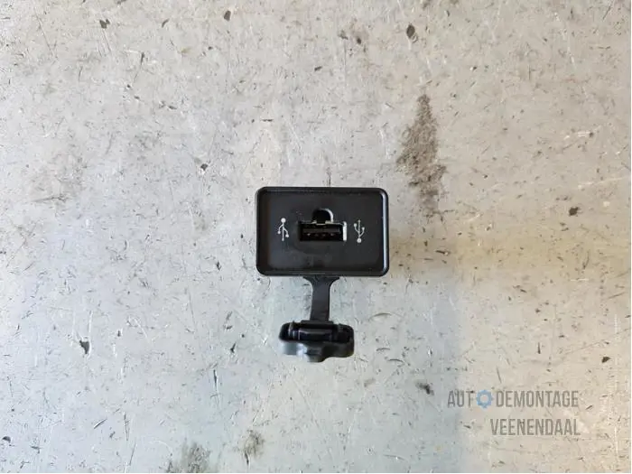 AUX / USB-Anschluss Fiat Punto Grande
