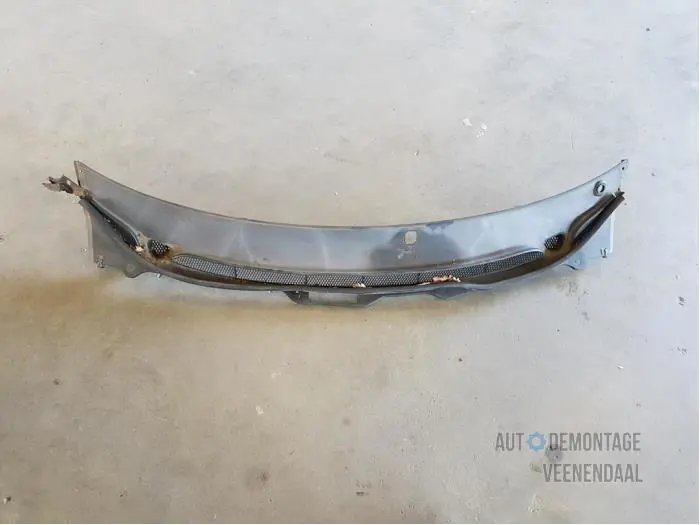 Cowl top grille Volvo V70/S70