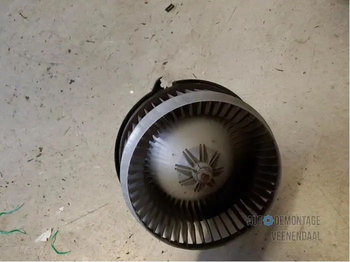 Heating and ventilation fan motor Suzuki Liana