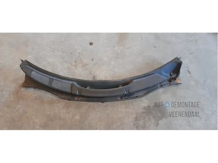 Cowl top grille Renault Scenic