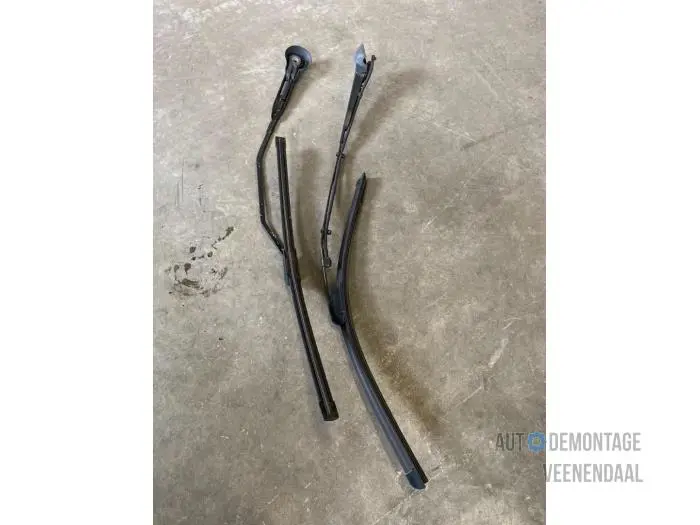 Front wiper arm Smart Fortwo