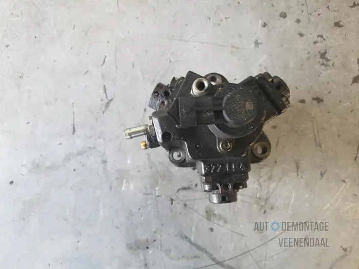 Mechanical fuel pump Opel Insignia