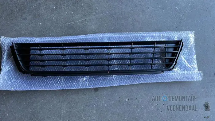 Grill Volkswagen Polo