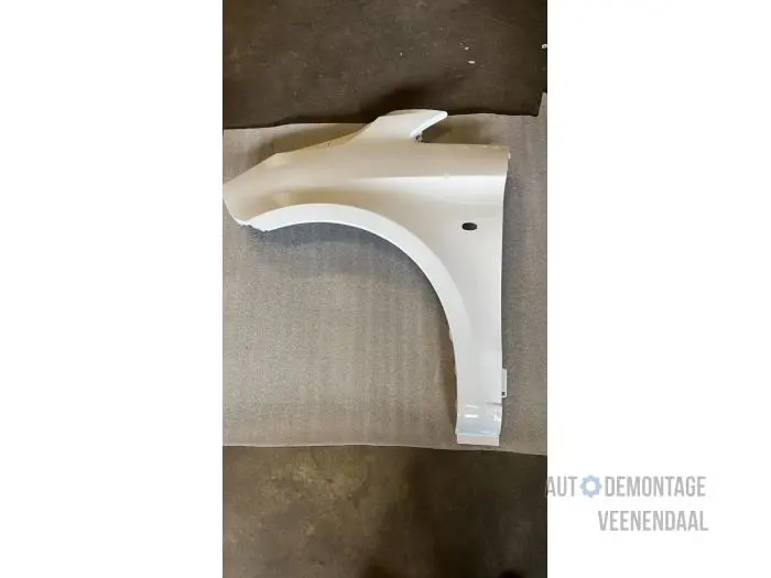 Front wing, left Mercedes Vito