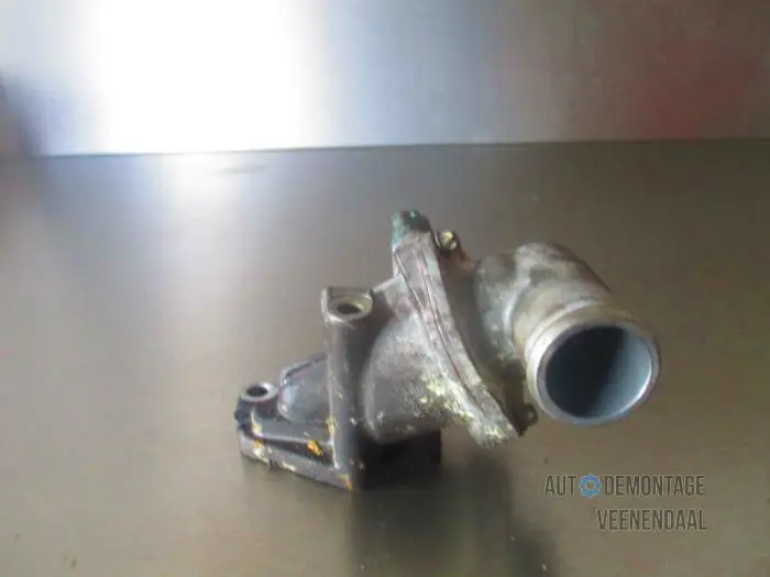 Thermostat housing Opel Vectra
